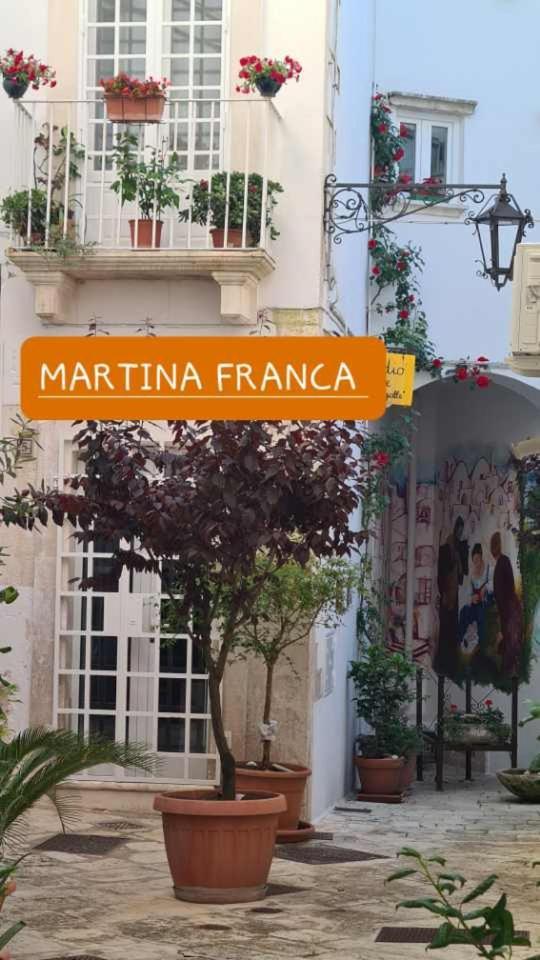 Appartamento Incantevole Finemente Arredato Мартіна-Франка Екстер'єр фото