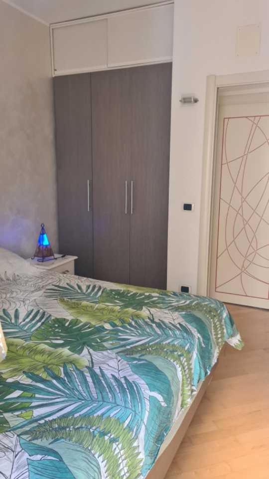 Appartamento Incantevole Finemente Arredato Мартіна-Франка Екстер'єр фото